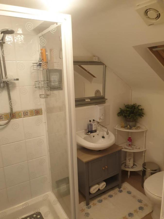Marjune Guest house